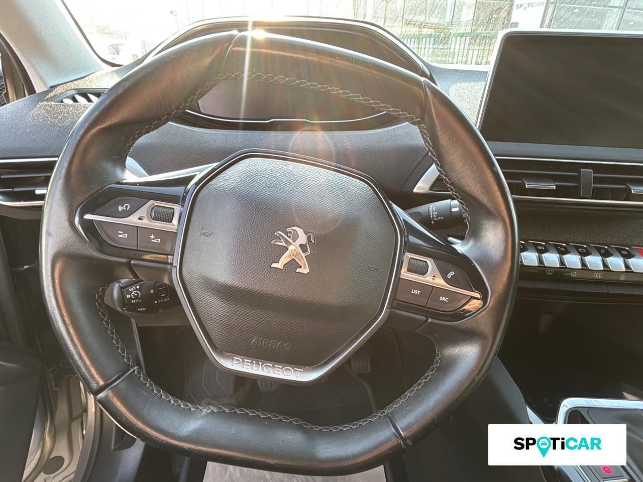 PEUGEOT 